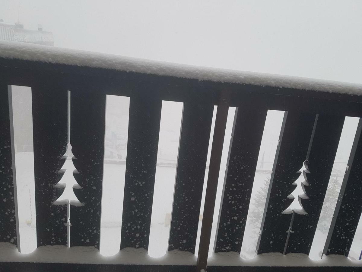Front De Neige Isola 2000 Apartman Kültér fotó