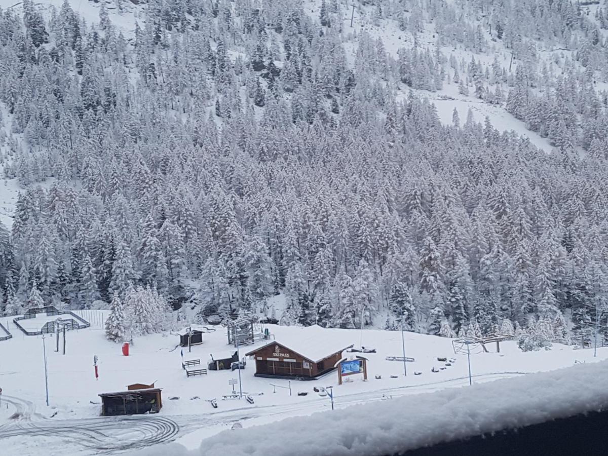 Front De Neige Isola 2000 Apartman Kültér fotó